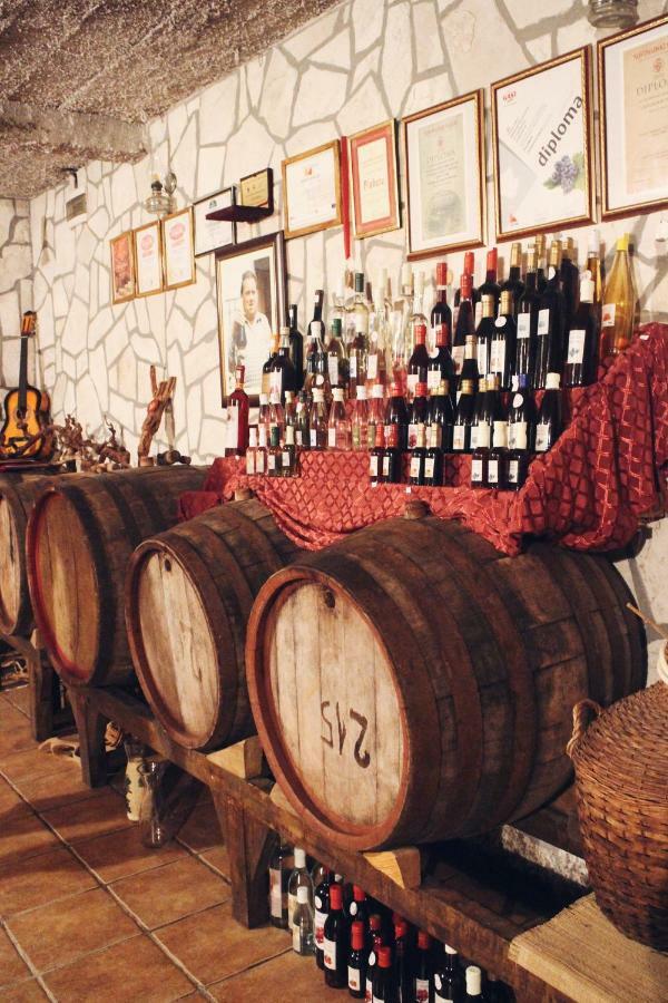 Studio And Winery Kalimut Virpazar Exterior foto